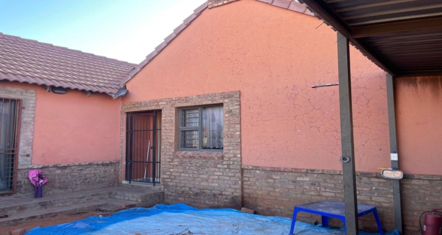 4 Bedroom Property for Sale in Kathu Northern Cape
